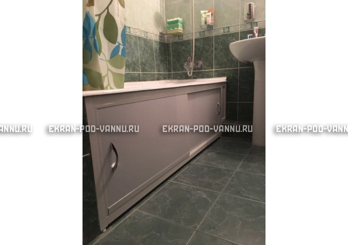 Экран  EUROPLEX Роликс белый с вставкой – купить по цене 10400 руб. в интернет-магазине в городе Новосибирск картинка 2